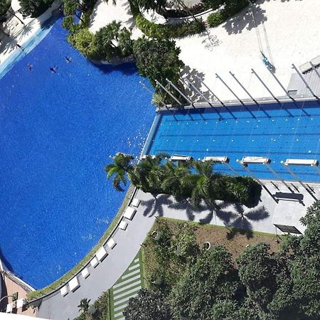 Azure Urban Resort Residence R&C - Paranaque Manila Bagian luar foto