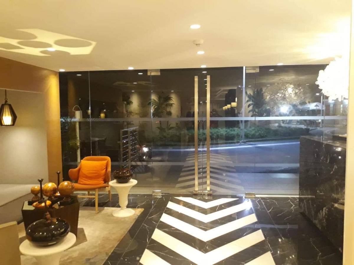 Azure Urban Resort Residence R&C - Paranaque Manila Bagian luar foto