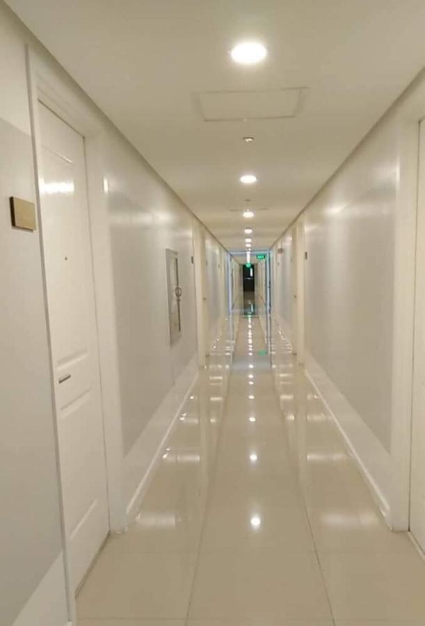 Azure Urban Resort Residence R&C - Paranaque Manila Bagian luar foto